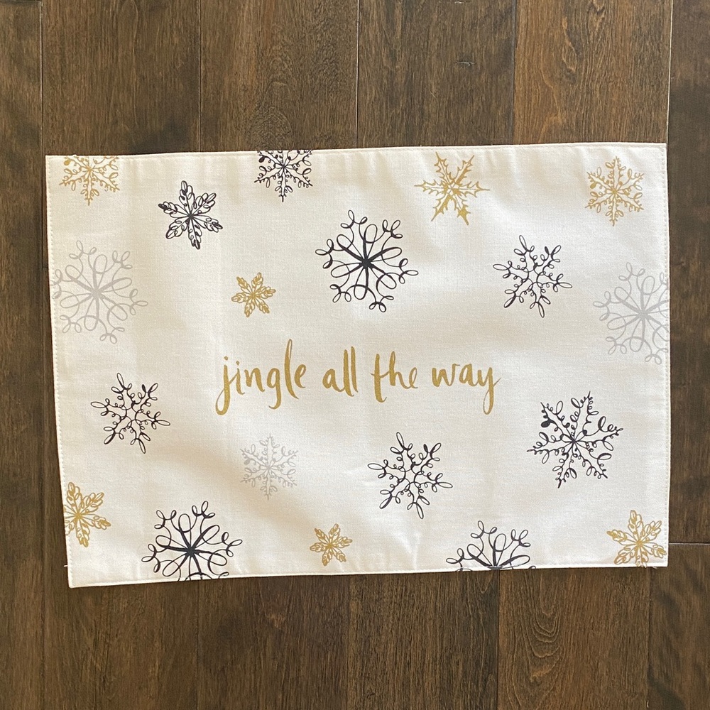 Kate Spade Jingle All the Way Snowflakes Placemats